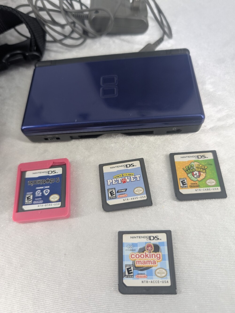 Vintage Nintendo DS Works Great !!! - Picture 2 of 10